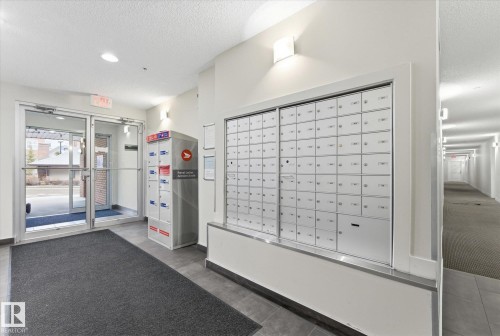 316 667 Watt Boulevard, Edmonton, AB - Indoor Photo Showing Other Room