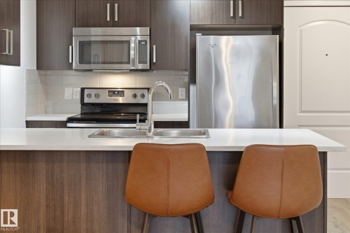 316 667 Watt Boulevard, Edmonton, AB - Indoor Photo Showing Kitchen With Double Sink With Upgraded Kitchen