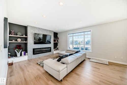 3230 Whitelaw Drive Nw, Edmonton, AB - Indoor Photo Showing Living Room With Fireplace