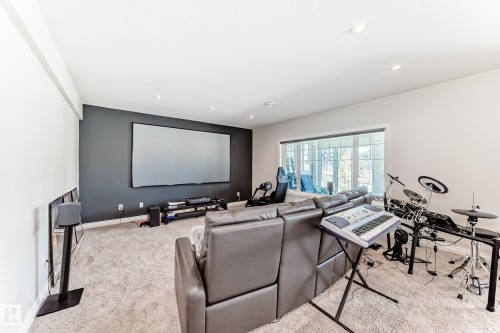 3230 Whitelaw Drive Nw, Edmonton, AB - Indoor