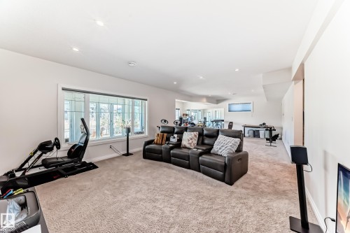 3230 Whitelaw Drive Nw, Edmonton, AB - Indoor