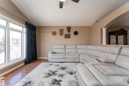 4206 Triomphe Point(E), Beaumont, AB - Indoor Photo Showing Living Room