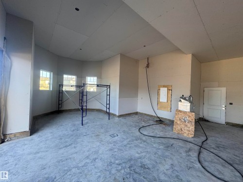 33 Harley Way Nw, Spruce Grove, AB - Indoor Photo Showing Other Room