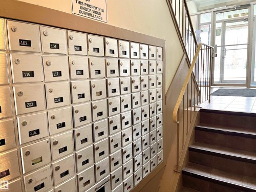 320 8604 Gateway Boulevard, Edmonton, AB - Indoor Photo Showing Other Room