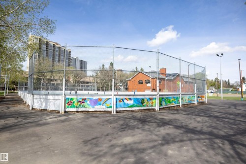 320 8604 Gateway Boulevard, Edmonton, AB - Outdoor