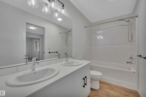 79 50 Mclaughlin Drive, Spruce Grove, AB - Indoor Photo Showing Bathroom