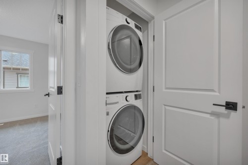 79 50 Mclaughlin Drive, Spruce Grove, AB - Indoor Photo Showing Laundry Room