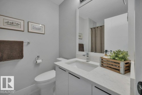 58 230 Edgemont Road, Edmonton, AB - Indoor Photo Showing Bathroom