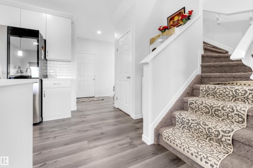 4610 72 Avenue, Beaumont, AB - Indoor Photo Showing Other Room