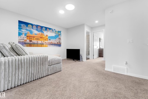 4610 72 Avenue, Beaumont, AB - Indoor Photo Showing Bedroom