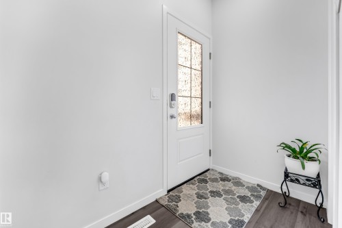 4610 72 Avenue, Beaumont, AB - Indoor Photo Showing Other Room