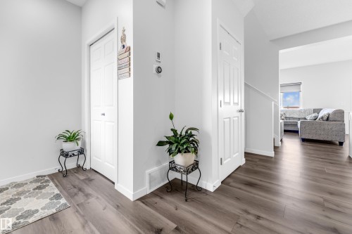 4610 72 Avenue, Beaumont, AB - Indoor Photo Showing Other Room