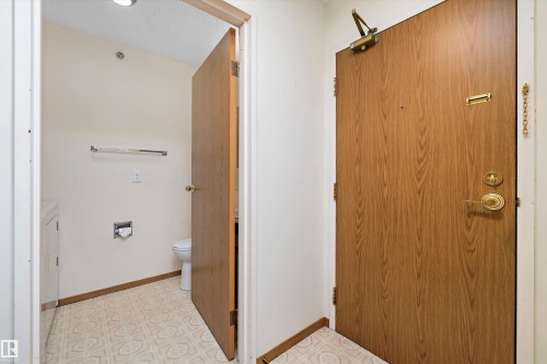 101 4812 51 Avenue, Stony Plain, AB - Indoor