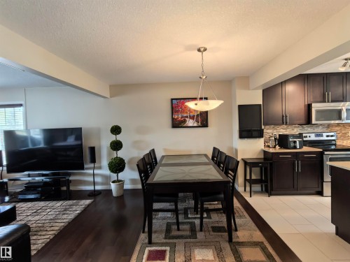 1649 Towne Centre Blvd, Edmonton, AB 