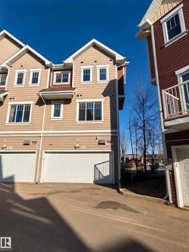 1649 Towne Centre Blvd, Edmonton, AB 