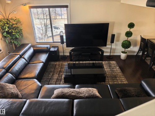 1649 Towne Centre Blvd, Edmonton, AB 