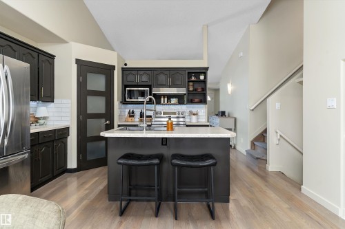 84 Delage Crescent, St. Albert, AB - Indoor Photo Showing Kitchen With Double Sink With Upgraded Kitchen