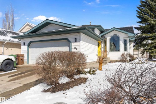 84 DELAGE Crescent  St. Albert, AB T8N 5Y8