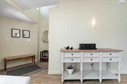 84 Delage Crescent, St. Albert, AB - Indoor Photo Showing Other Room