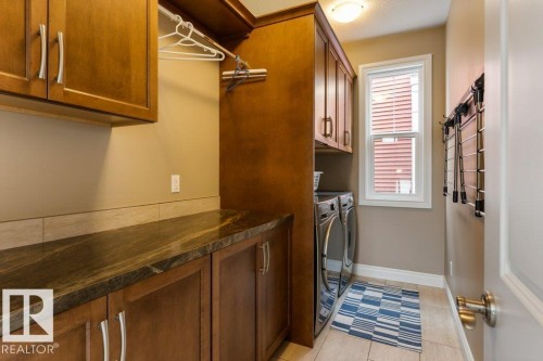 1628 Kerr Road, Edmonton, AB - Indoor Photo Showing Laundry Room