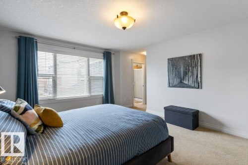 1628 Kerr Road, Edmonton, AB - Indoor Photo Showing Bedroom