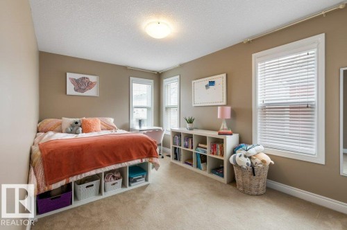 1628 Kerr Road, Edmonton, AB - Indoor Photo Showing Bedroom