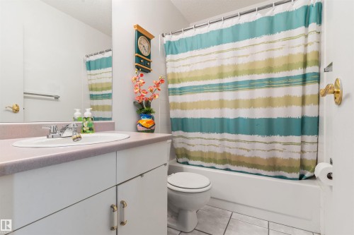 403 18020 95 Avenue, Edmonton, AB - Indoor Photo Showing Bathroom