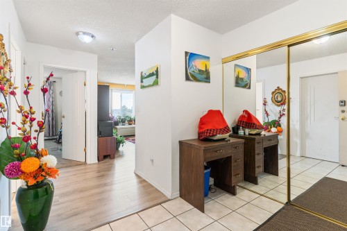 403 18020 95 Avenue, Edmonton, AB - Indoor Photo Showing Other Room