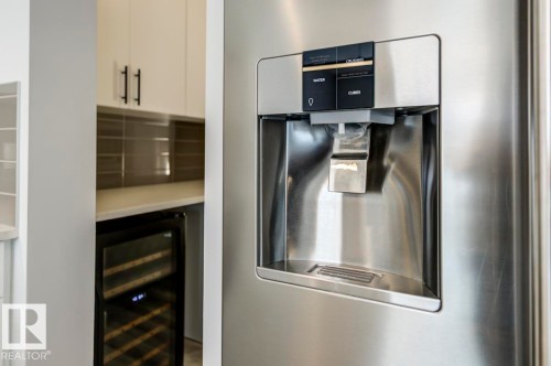 1714 169 St Sw, Edmonton, AB - Indoor