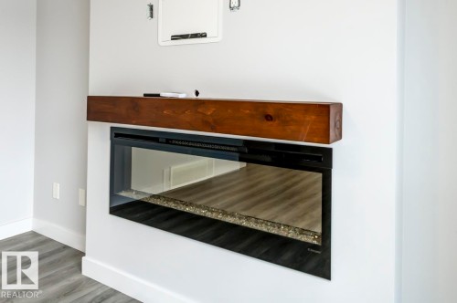 1714 169 St Sw, Edmonton, AB - Indoor Photo Showing Other Room