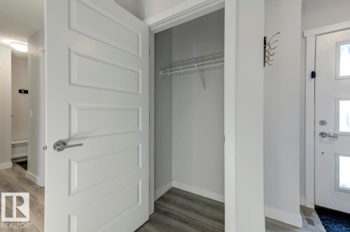 1714 169 St Sw, Edmonton, AB - Indoor Photo Showing Other Room