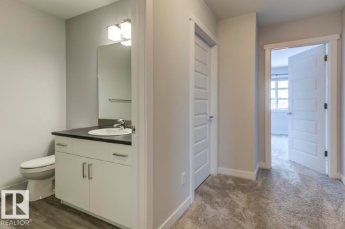 1714 169 St Sw, Edmonton, AB - Indoor Photo Showing Bathroom