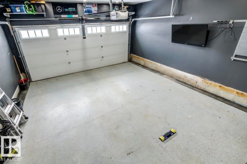 1714 169 St Sw, Edmonton, AB - Indoor Photo Showing Garage
