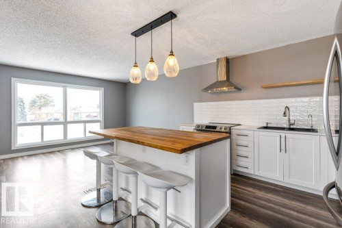 16946 101 Street, Edmonton, AB - Indoor