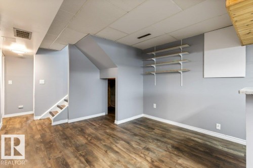 16946 101 Street, Edmonton, AB - Indoor