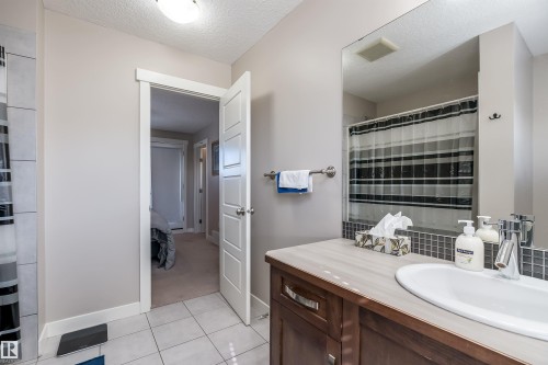 160 401 Southfork Drive, Leduc, AB - Indoor Photo Showing Bathroom