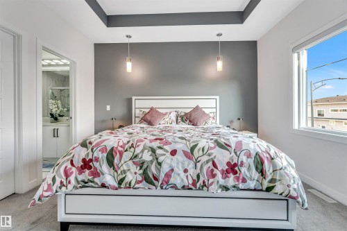1522 17 Avenue, Edmonton, AB - Indoor Photo Showing Bedroom