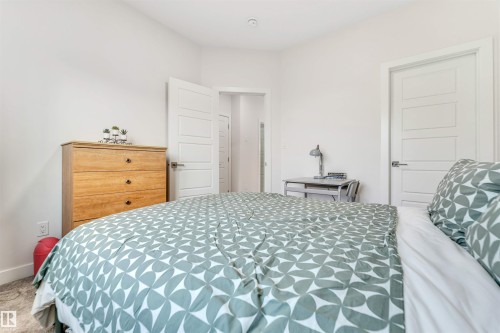 1522 17 Avenue, Edmonton, AB - Indoor Photo Showing Bedroom