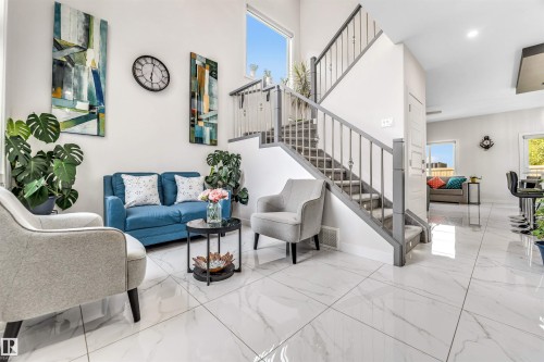 1522 17 Avenue, Edmonton, AB - Indoor