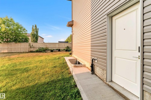 1522 17 Avenue, Edmonton, AB - Outdoor With Exterior