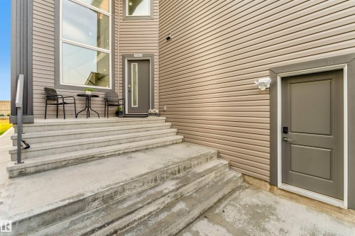 1522 17 Avenue, Edmonton, AB - Outdoor With Exterior