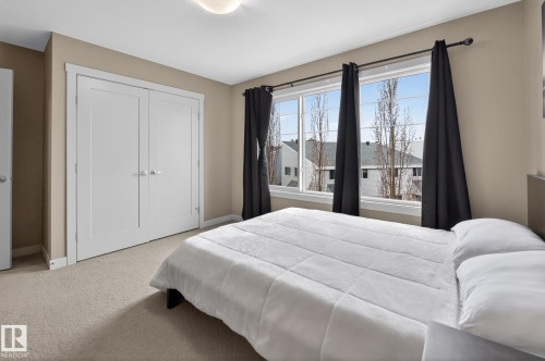 31 5203 149 Avenue, Edmonton, AB - Indoor Photo Showing Bedroom