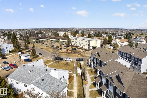31 5203 149 Avenue, Edmonton, AB - Outdoor With View