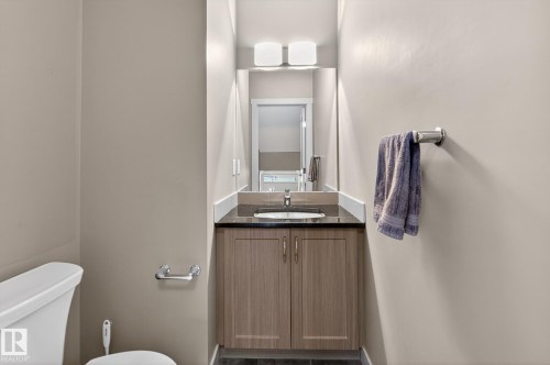 31 5203 149 Avenue, Edmonton, AB - Indoor Photo Showing Bathroom