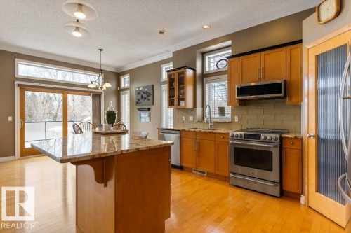 20 Keystone Crescent, St. Albert, AB - Indoor Photo Showing Kitchen