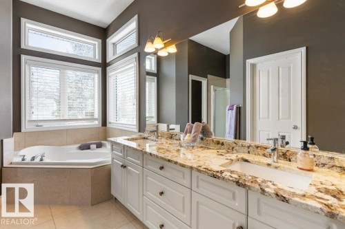 20 Keystone Crescent, St. Albert, AB - Indoor Photo Showing Bathroom