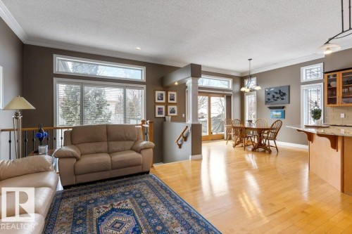 20 Keystone Crescent, St. Albert, AB - Indoor Photo Showing Living Room