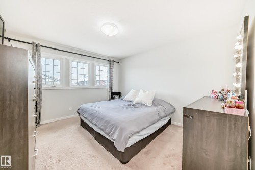 4404 6 Street, Edmonton, AB - Indoor Photo Showing Bedroom