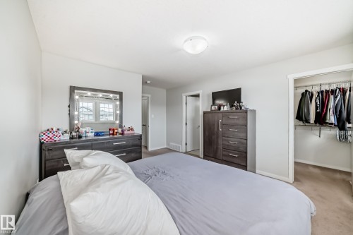 4404 6 Street, Edmonton, AB - Indoor Photo Showing Bedroom