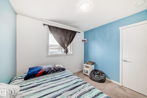 4404 6 Street, Edmonton, AB - Indoor Photo Showing Bedroom